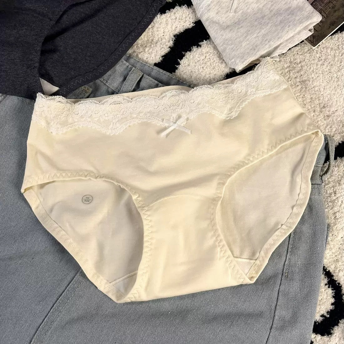 Sweet Lace Mid-Rise Full-Coverage Cotton Brief